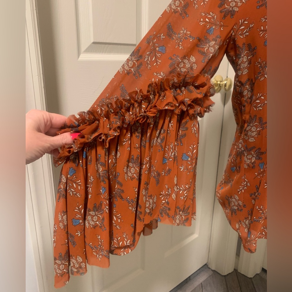 NWT V CRISTINA Ruffle V-Neck Bohemian Blouse - Picture 5 of 7